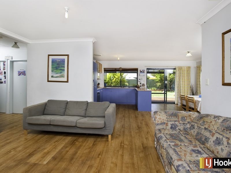 10 Woodside Way, Broadwater WA 6280