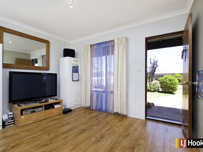 10 Woodside Way, Broadwater WA 6280