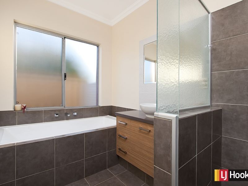 36 Higgins Drive, Broadwater WA 6280