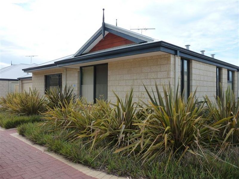 2/11 King Street, Busselton WA 6280