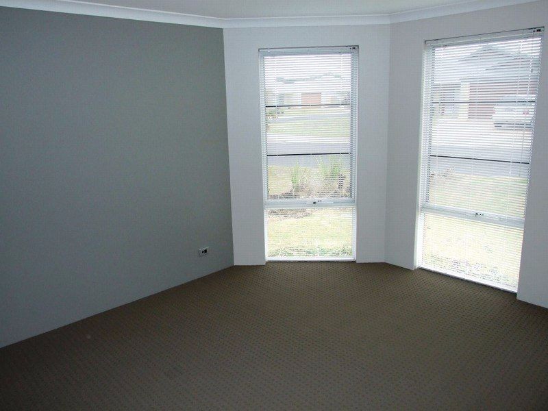 81 Beachfields Drive, Broadwater WA 6280