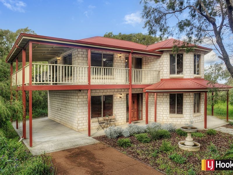 8 Backwater Retreat, Quindalup WA 6281