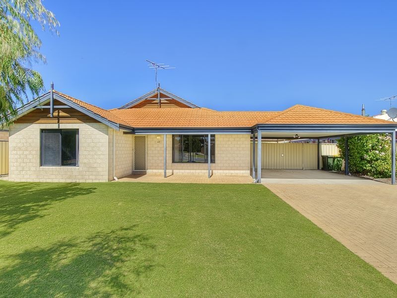 43 Honeyeater Crescent, Geographe WA 6280