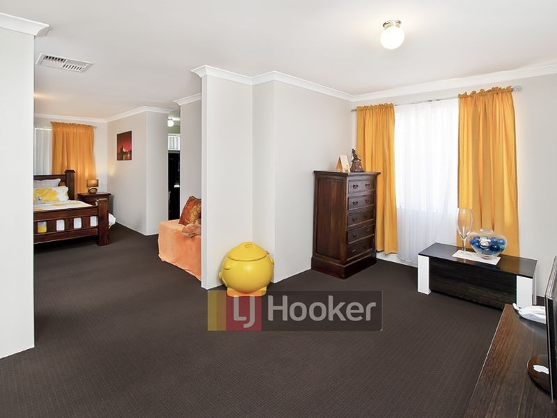 4 Toulon Way, Yalyalup WA 6280
