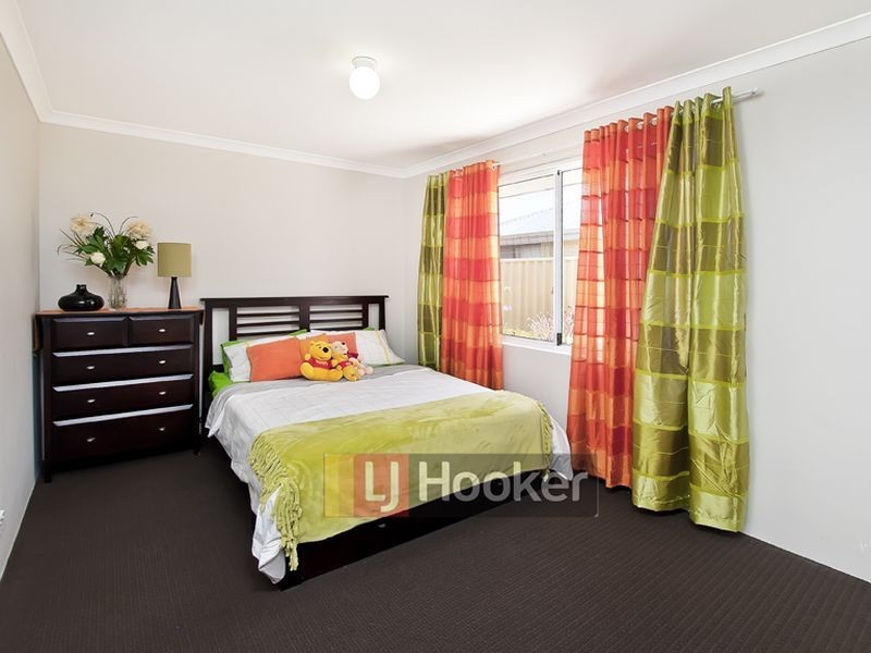4 Toulon Way, Yalyalup WA 6280