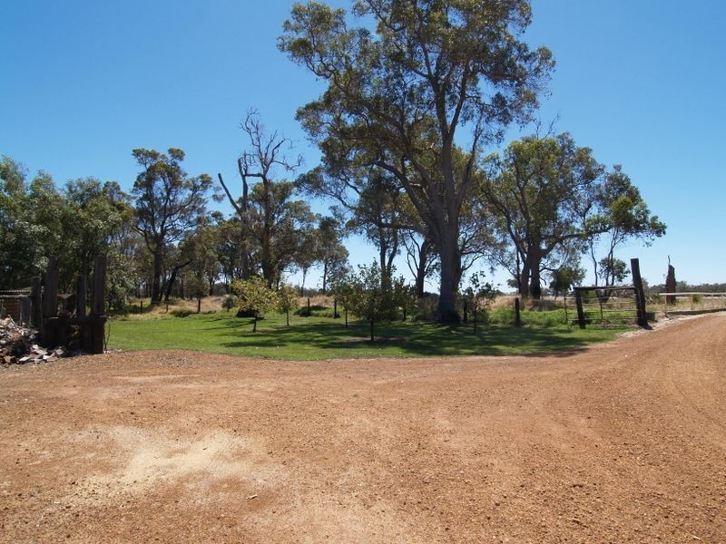 154 Sidebottom Road, Hithergreen WA 6280