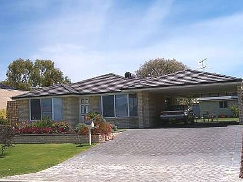 24 Timbermill Crescent, Broadwater WA 6280