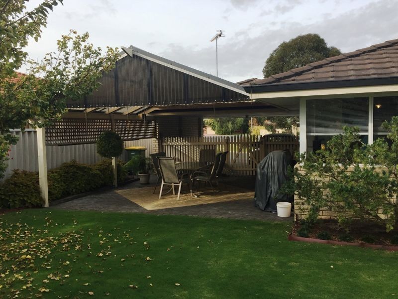 24 Timbermill Crescent, Broadwater WA 6280