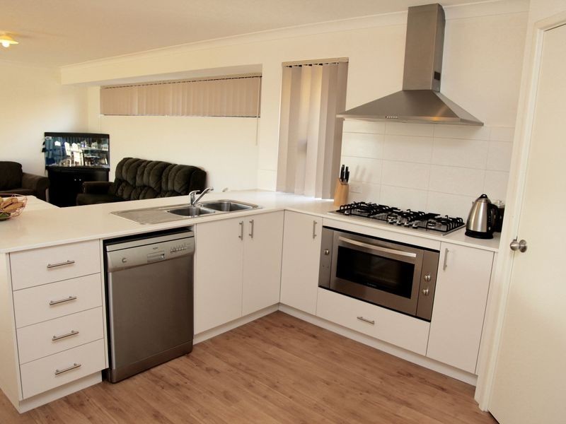 22 Alice Street, Yalyalup WA 6280