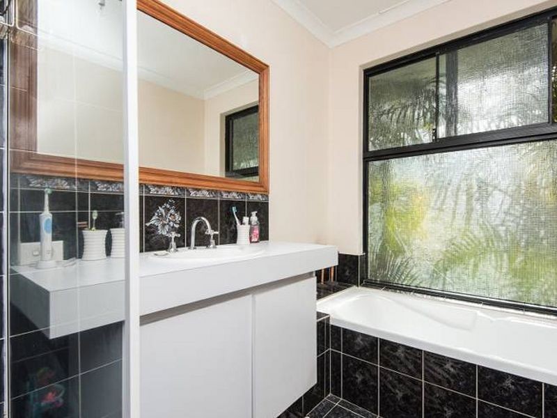 13 Glen Eagles Grove, West Busselton WA 6280