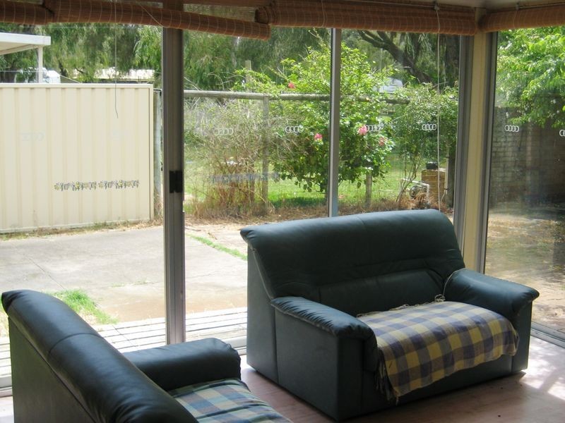 13 Carey Street, Busselton WA 6280