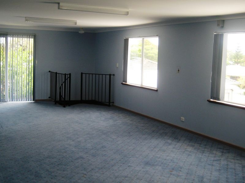 3 Songlark Mews, Geographe WA 6280