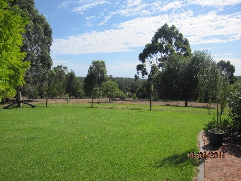 15 Rosella Close, Nannup WA 6275