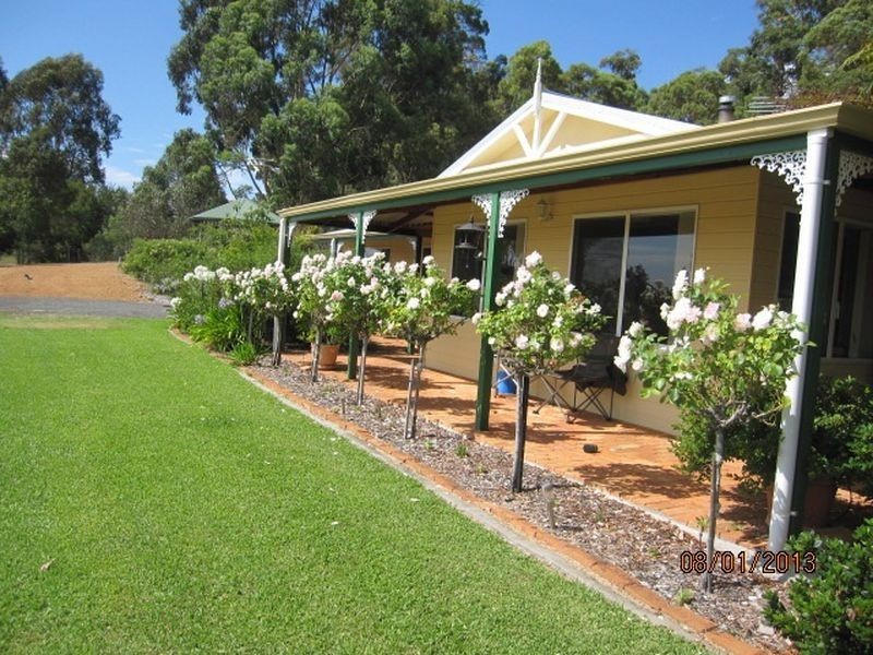 15 Rosella Close, Nannup WA 6275