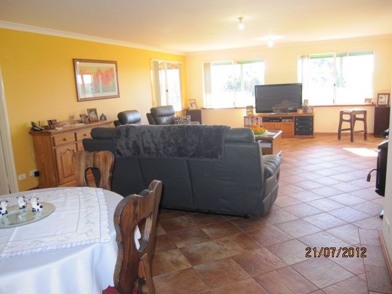 15 Rosella Close, Nannup WA 6275