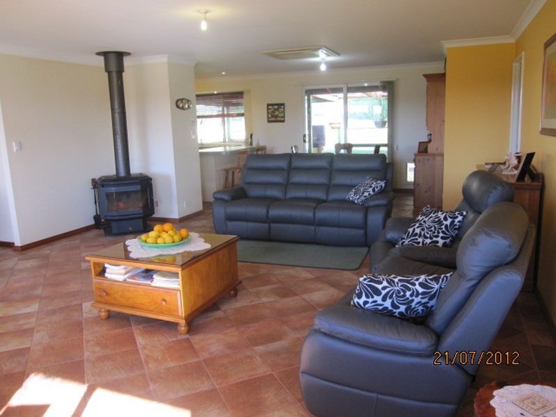 15 Rosella Close, Nannup WA 6275