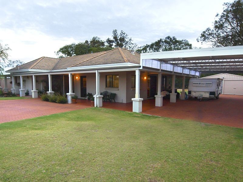 16 Murdoch Way, Abbey WA 6280
