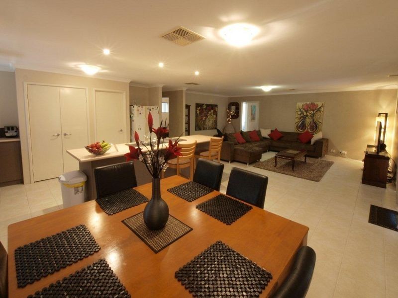 4 Black Wattle Way, Broadwater WA 6280