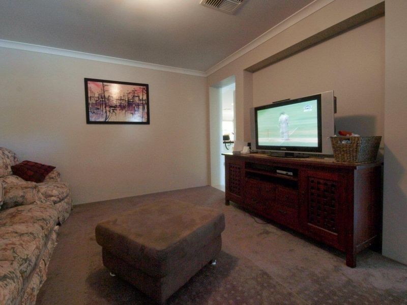 4 Black Wattle Way, Broadwater WA 6280