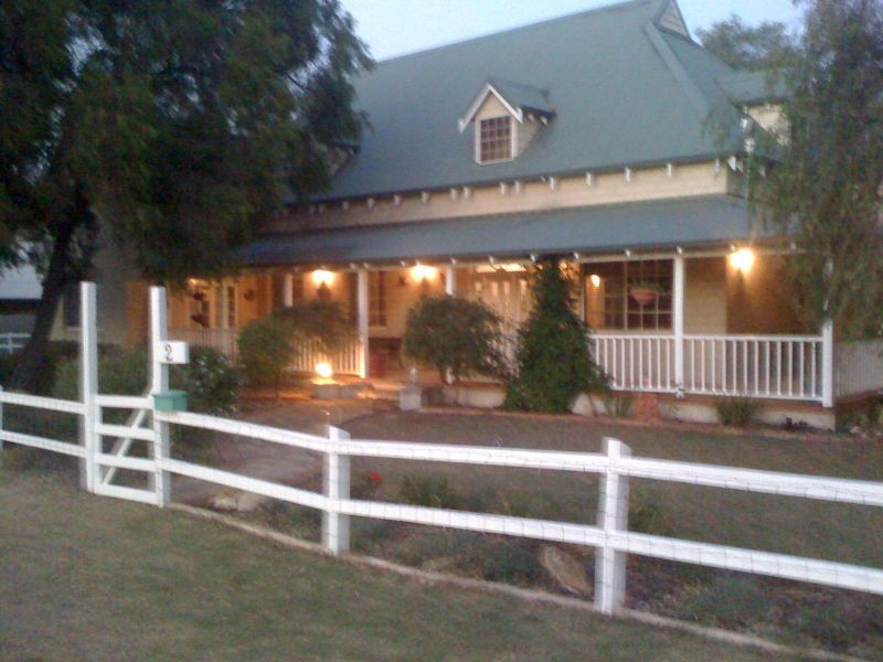 2 Lindsay Drive, Busselton WA 6280