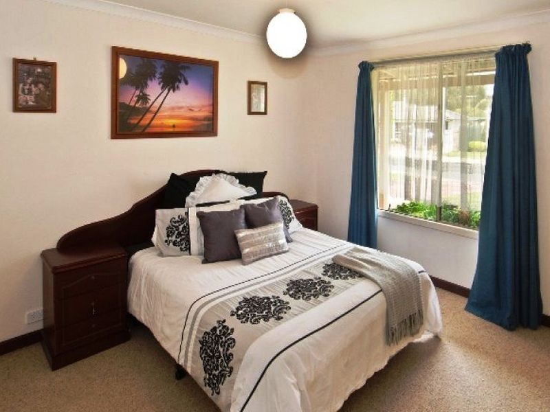 11 Dotterell Crescent, Geographe WA 6280