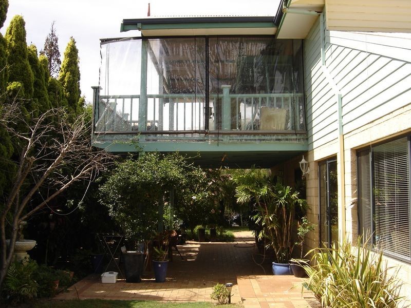9 Elmore Road, Quindalup WA 6281