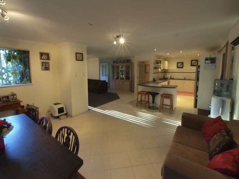 28 Armstrong Road, Broadwater WA 6280