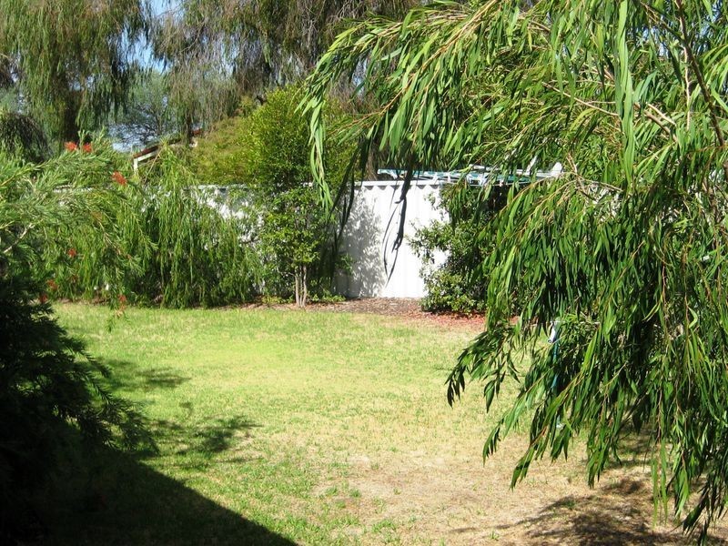 12 Pennyworth Ramble, West Busselton WA 6280