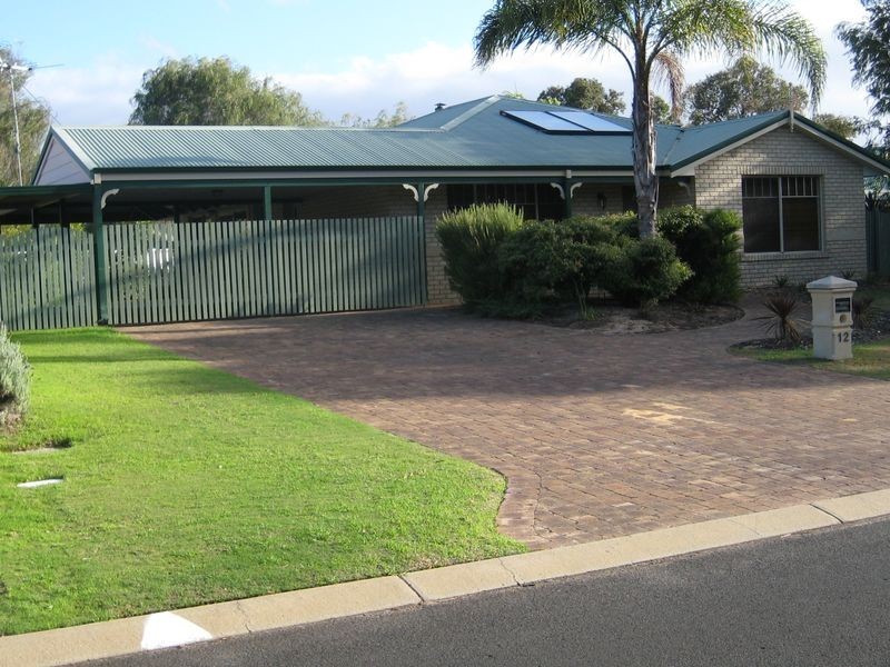 12 Pennyworth Ramble, West Busselton WA 6280