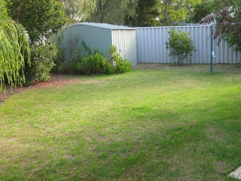 12 Pennyworth Ramble, West Busselton WA 6280