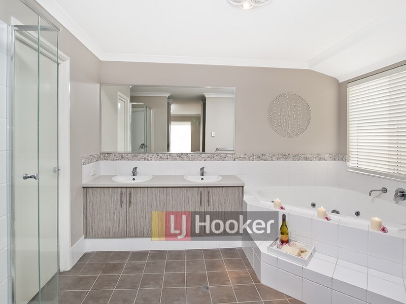 22 Marseilles Drive, Yalyalup WA 6280