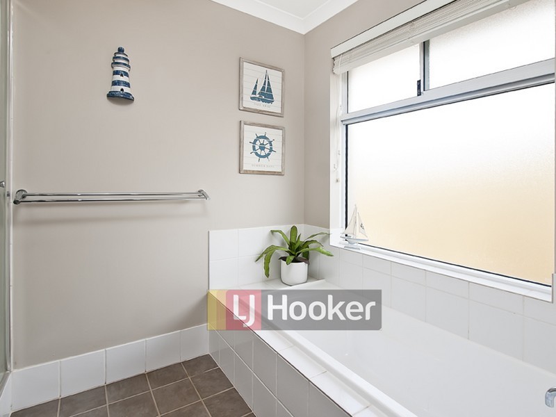 22 Marseilles Drive, Yalyalup WA 6280