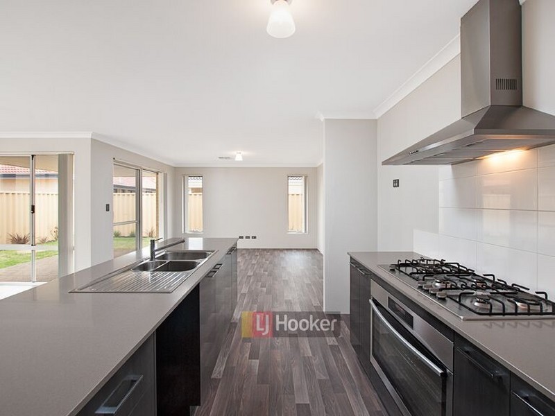8 Antibes Way, Yalyalup WA 6280