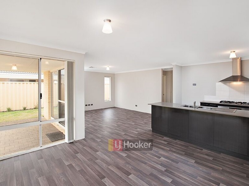 8 Antibes Way, Yalyalup WA 6280