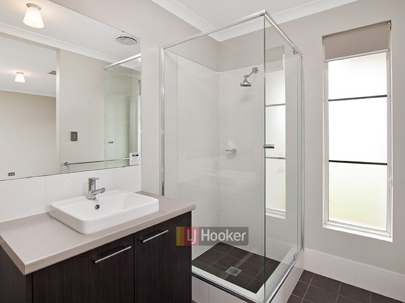8 Antibes Way, Yalyalup WA 6280