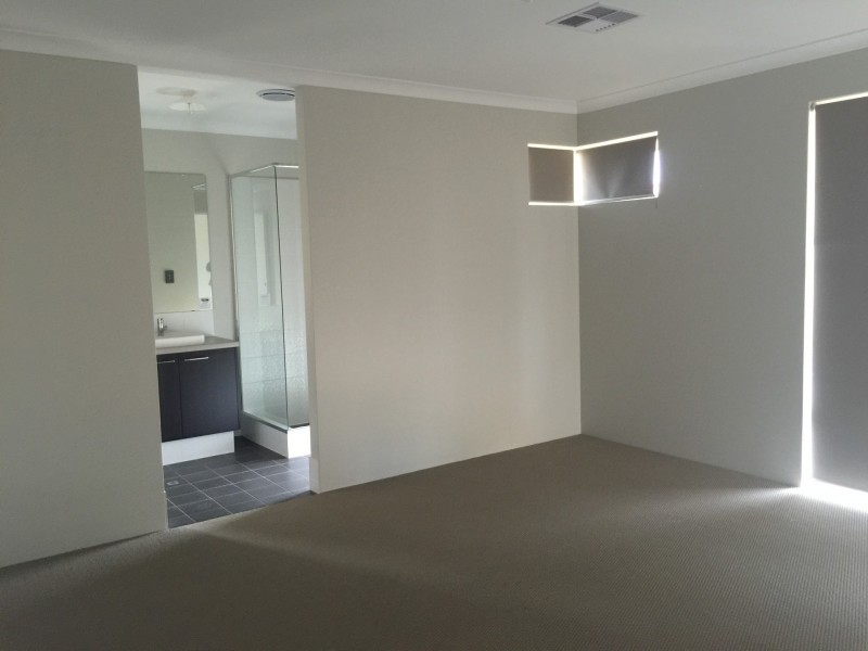 8 Cassis Way, Yalyalup WA 6280