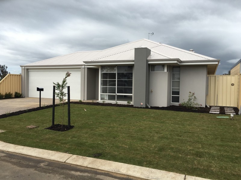 8 Cassis Way, Yalyalup WA 6280