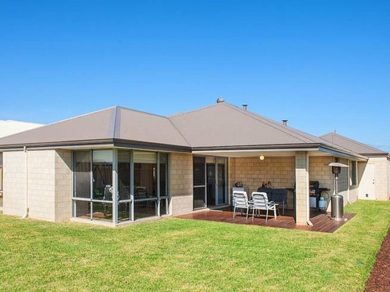 81 Hawker Approach, Yalyalup WA 6280