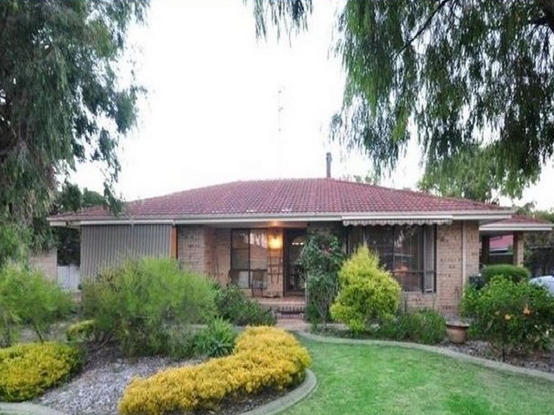 18 Barnard Road, Broadwater WA 6280