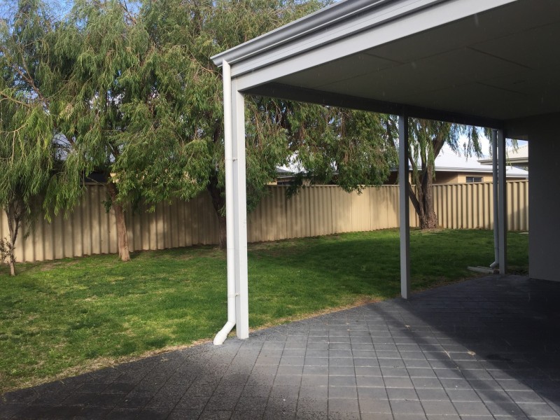 49 Marsupial Bend, Broadwater WA 6280