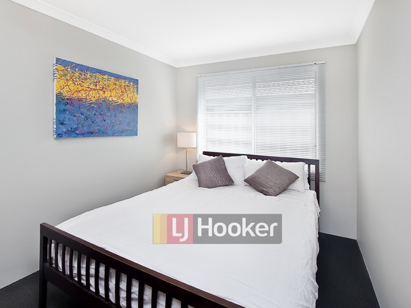 12 Castellar Pass, Yalyalup WA 6280