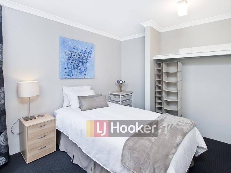 12 Castellar Pass, Yalyalup WA 6280