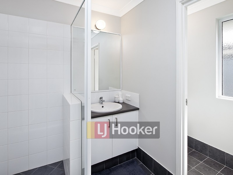 12 Castellar Pass, Yalyalup WA 6280