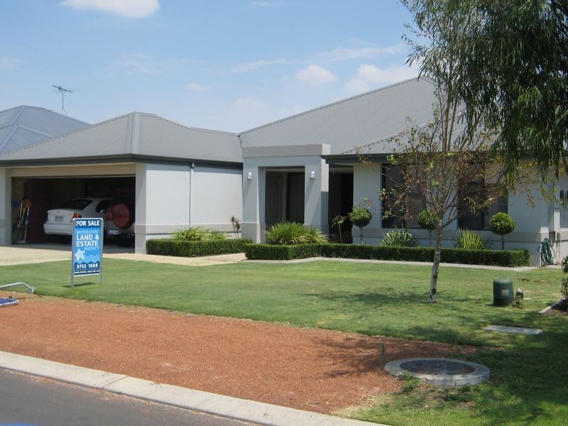 5 Sherwood Crescent Broadwater v, Busselton WA 6280