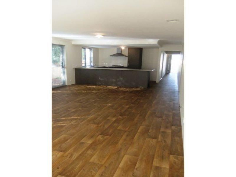 3/2 Cambridge Boulevard, Abbey WA 6280