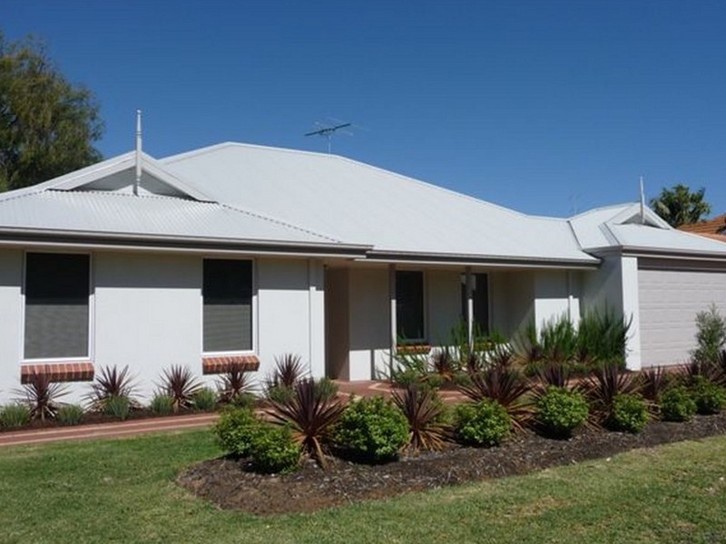 13 Bay View Street, Busselton WA 6280