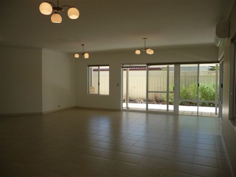 13 Bay View Street, Busselton WA 6280