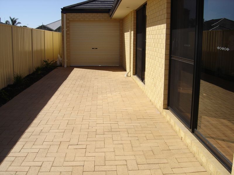 4 Canola Grove, Busselton WA 6280