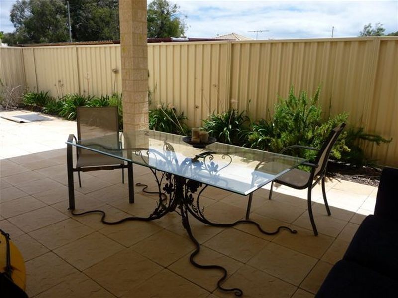3/11 King Street, Busselton WA 6280