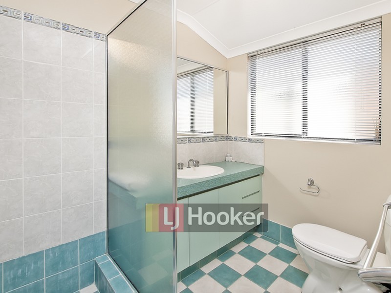 57 Honeyeater Crescent, Geographe WA 6280